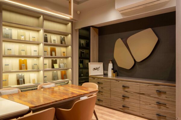 Modern Luxury Cabinets & Shelves – A Perfect Blend of Elegance & Functionality - Image 4